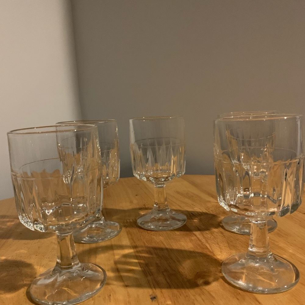 5 Libbey Duratuff Stemmed Wine Glasses